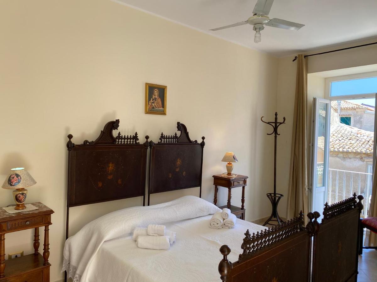 Affaccio Su Stromboli Apartment Tropea Luaran gambar