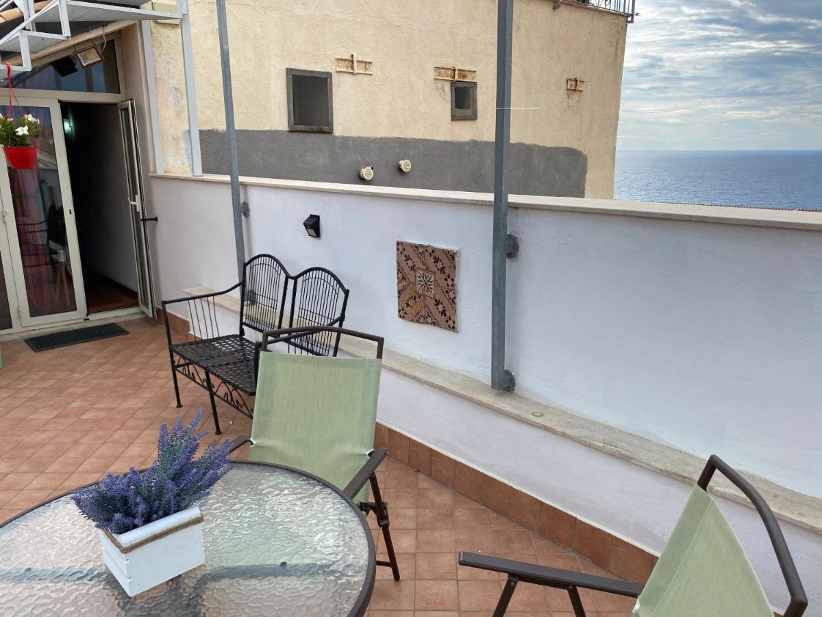 Affaccio Su Stromboli Apartment Tropea Luaran gambar